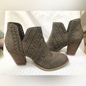 Daisy Fuentes Perforated Gray Ankle Booties
